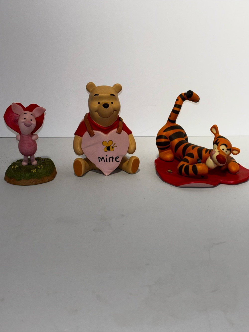 Vintage Enesco Disney Pooh & Friends Valentine Figurine Lot Retired Trio Piglet